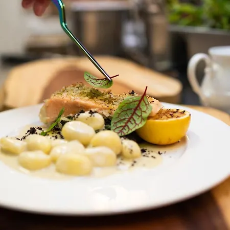 Hotel-restauracja Platan Otel