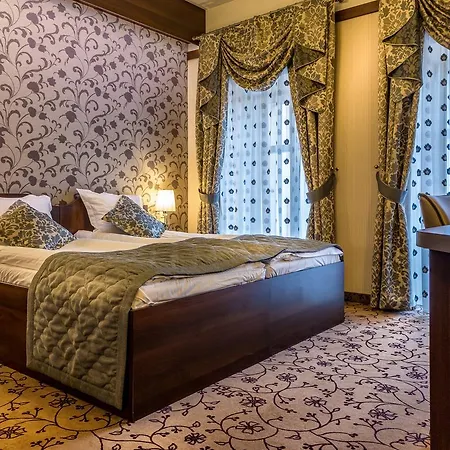 Hotel-restauracja Platan Otel 3*