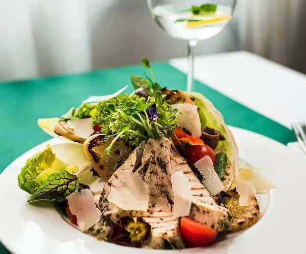 Hotel-restauracja Platan מלון Chrzanów